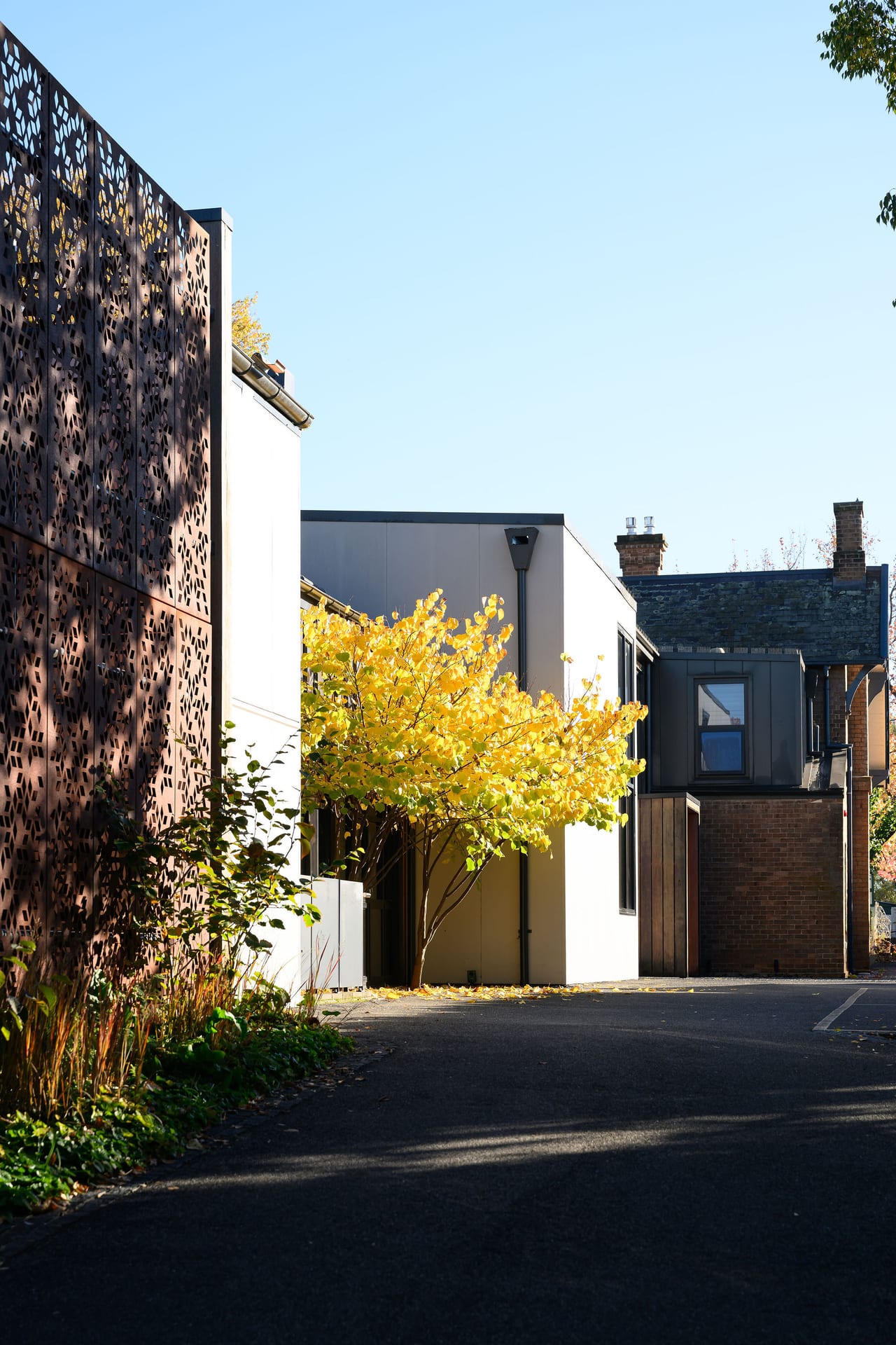 Ambervale Boutique Hotel's heritage homestead stands in the centre of Bathurst, NSW